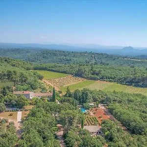 Domaine De Conillieres Lodge Saint-Maximin